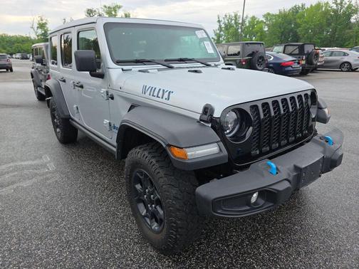 Silver Zynith Clearcoat 2023 Jeep Wrangler 4xe Base