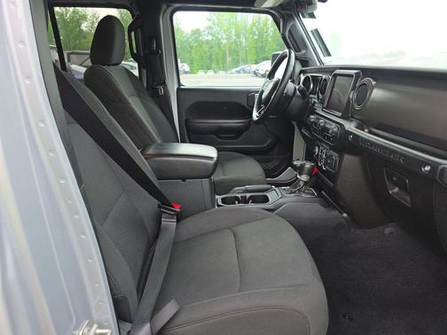 Silver Zynith Clearcoat 2023 Jeep Wrangler 4xe Base