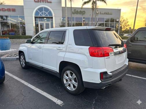 Summit White 2017 GMC Terrain SLE-1