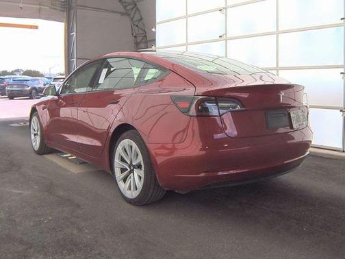 2022 Tesla Model 3 Standard Range