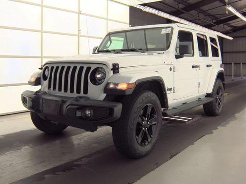 Bright White Clearcoat 2023 Jeep Wrangler 4-Door Sahara Altitude 4x4