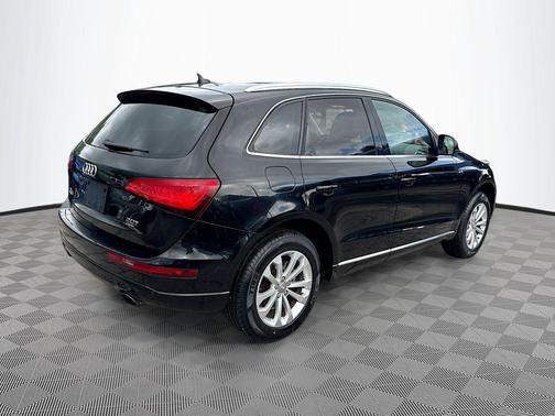 Brilliant Black 2014 Audi Q5 2.0T Premium Plus