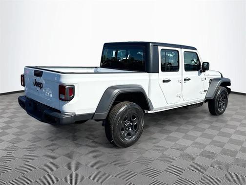 2026 Jeep Gladiator Sport