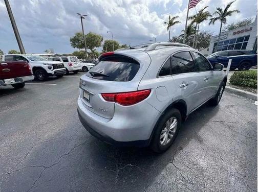 2011 INFINITI FX35 Base