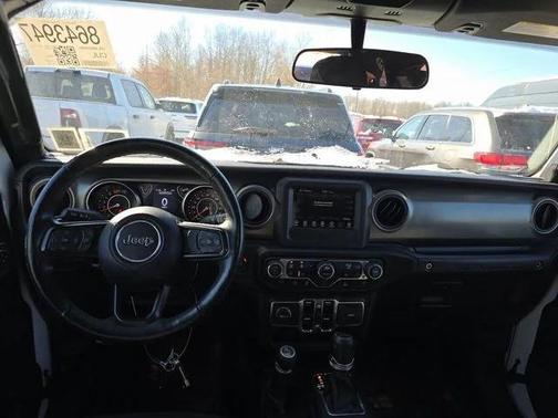 2022 Jeep Wrangler Willys