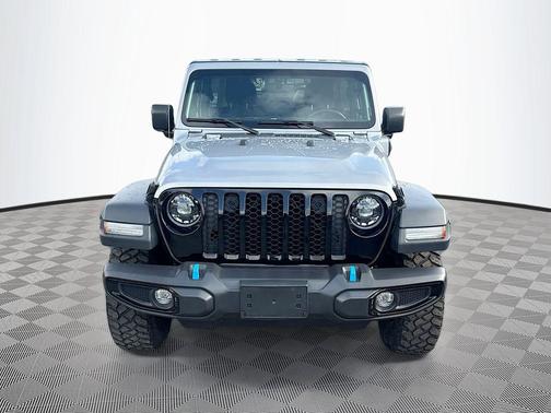 Silver Zynith Clearcoat 2023 Jeep Wrangler 4xe Base