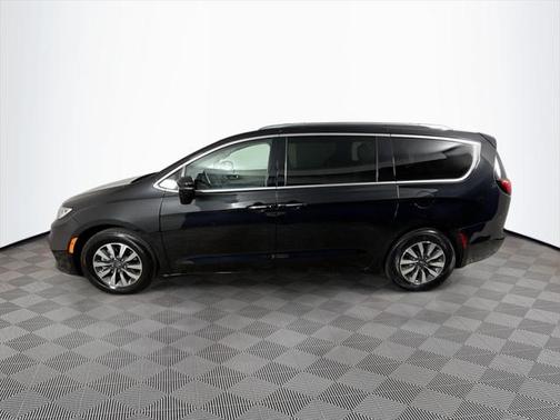 2021 Chrysler Pacifica Hybrid Touring L