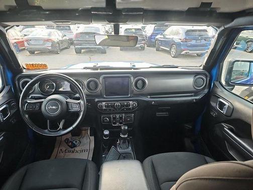 2022 Jeep Gladiator Willys 4x4