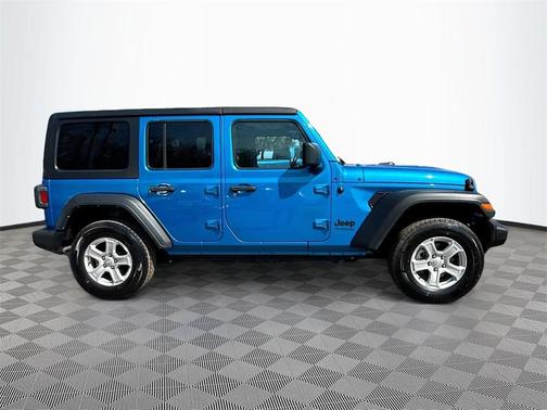 2022 Jeep Wrangler Unlimited Sport