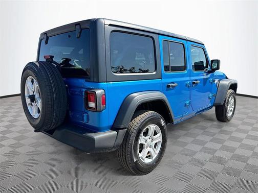 2022 Jeep Wrangler Unlimited Sport