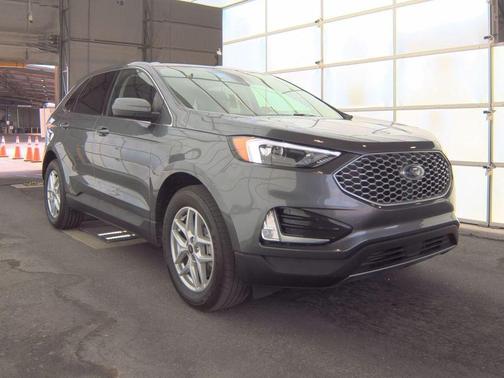 Gray Metallic 2023 Ford Edge SEL