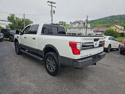 2019 Nissan Titan XD Platinum Reserve