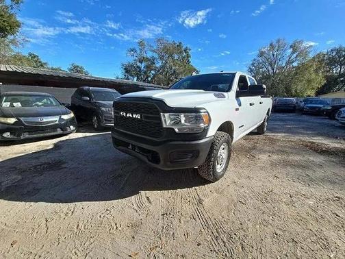 2022 RAM 2500 Tradesman Crew Cab 4x2 8' Box