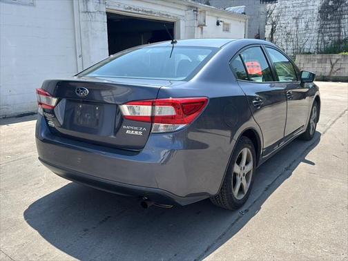 2017 Subaru Impreza 2.0i