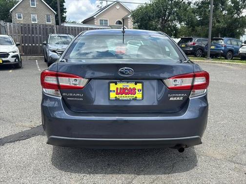 2017 Subaru Impreza 2.0i