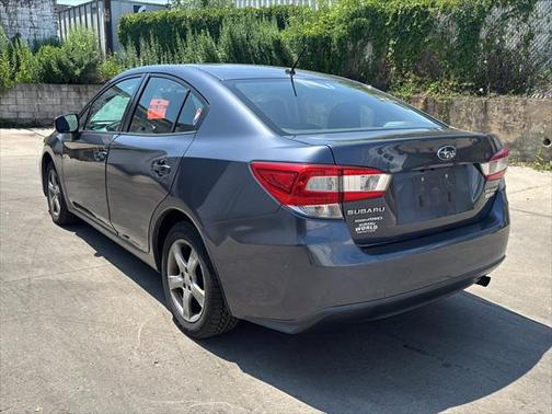 2017 Subaru Impreza 2.0i