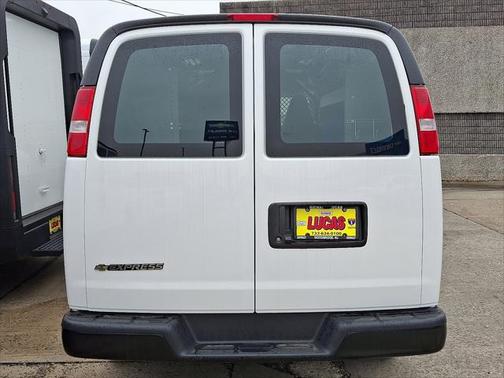 2025 Chevrolet Express 2500 RWD 2500 Regular Wheelbase WT