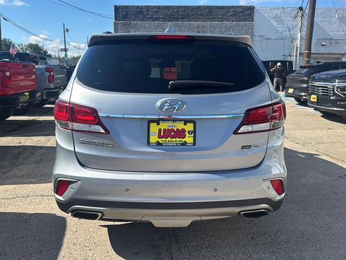 2017 Hyundai SANTA FE SE Ultimate