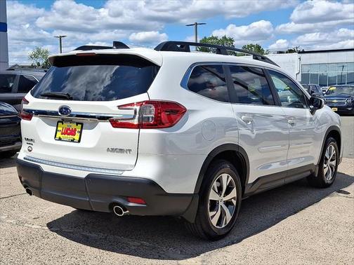 2024 Subaru Ascent Premium 8-Passenger