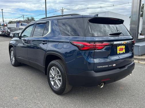 2023 Chevrolet Traverse LT Leather