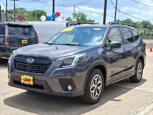2022 Subaru Forester Premium