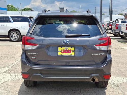 2022 Subaru Forester Premium