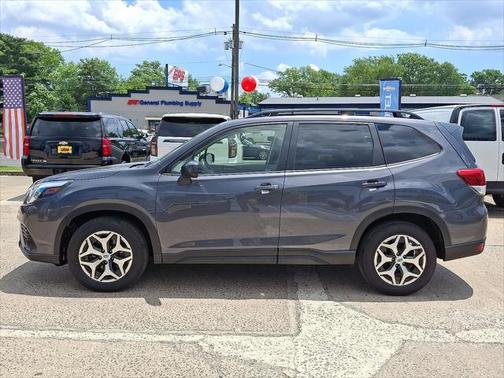 2022 Subaru Forester Premium