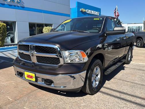 2017 RAM 1500 SLT