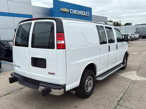 2023 GMC Savana 2500 Work Van
