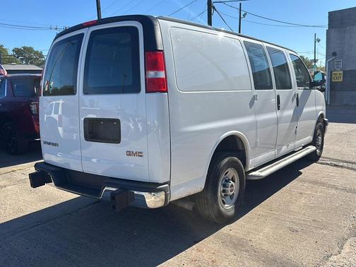 2023 GMC Savana 2500 Work Van