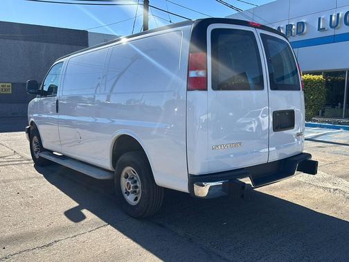 2023 GMC Savana 2500 Work Van