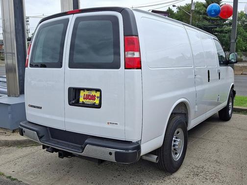 2025 Chevrolet Express 2500 RWD 2500 Regular Wheelbase WT
