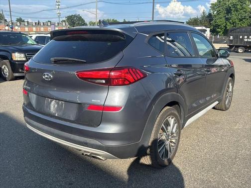 2019 Hyundai TUCSON SE