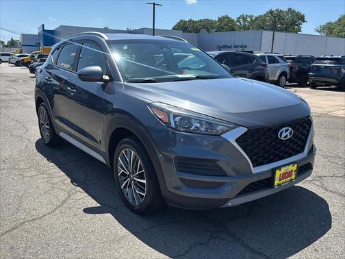2019 Hyundai TUCSON SE