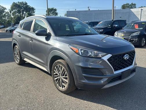 2019 Hyundai TUCSON SE