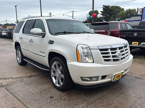 2011 Cadillac Escalade Luxury