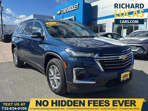 2023 Chevrolet Traverse LT Leather