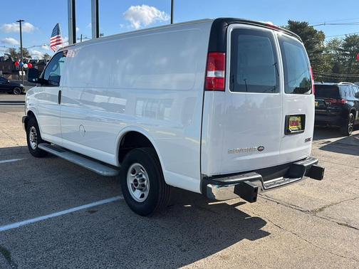 2024 GMC Savana 2500 Work Van