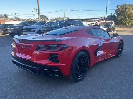 2026 Chevrolet Corvette Stingray w/1LT