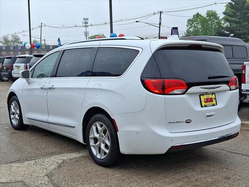 2019 Chrysler Pacifica Touring-L Plus