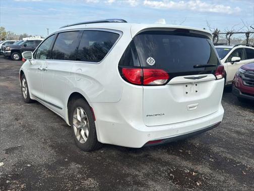 2019 Chrysler Pacifica Touring-L Plus