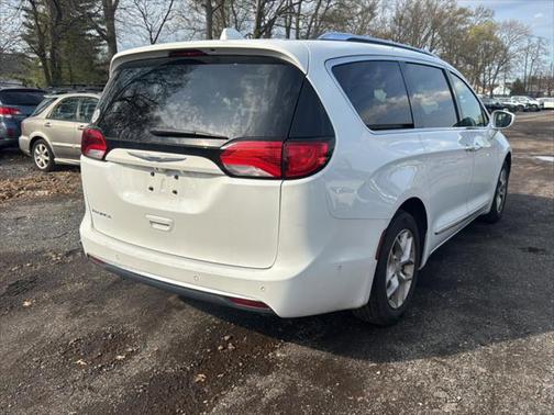 2019 Chrysler Pacifica Touring-L Plus