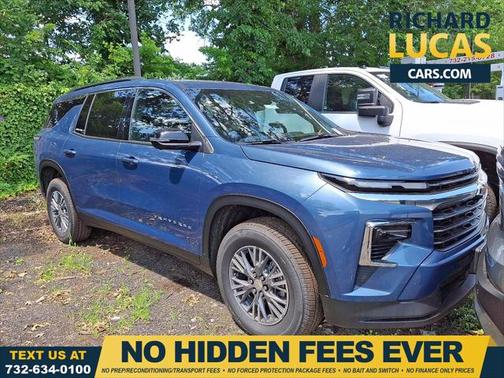2025 Chevrolet Traverse LT
