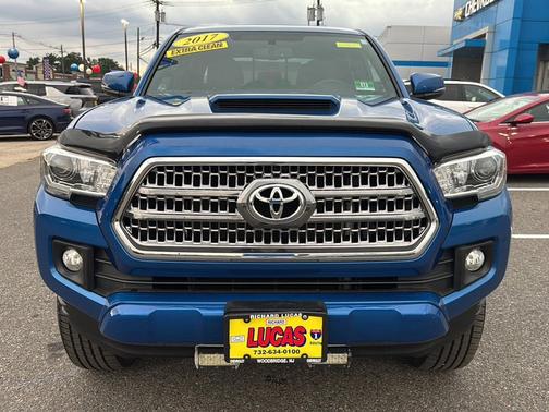 2017 Toyota Tacoma TRD Sport