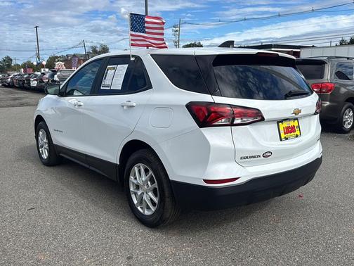 2022 Chevrolet Equinox LS