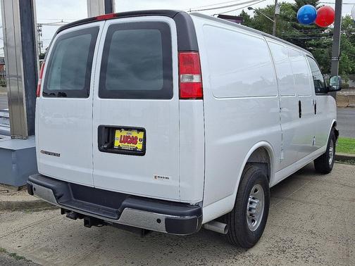 2025 Chevrolet Express 2500 RWD 2500 Regular Wheelbase WT