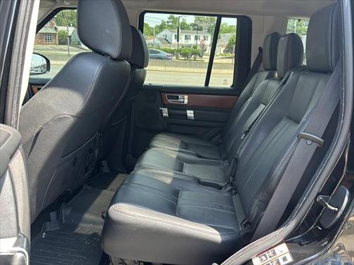 2014 Land Rover LR4 Base