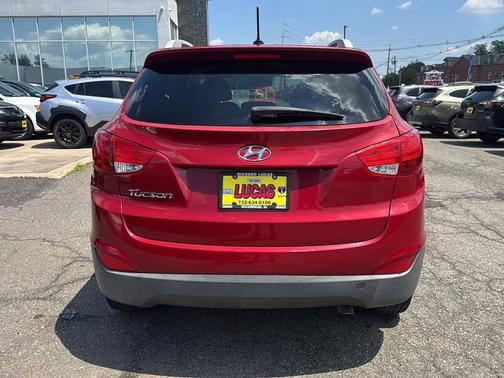 2015 Hyundai TUCSON SE