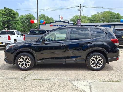 2022 Subaru Forester Premium