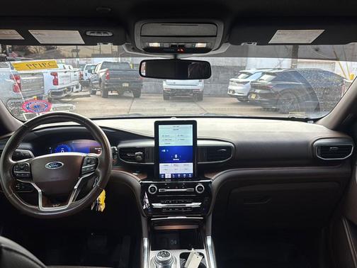 2022 Ford Explorer King Ranch